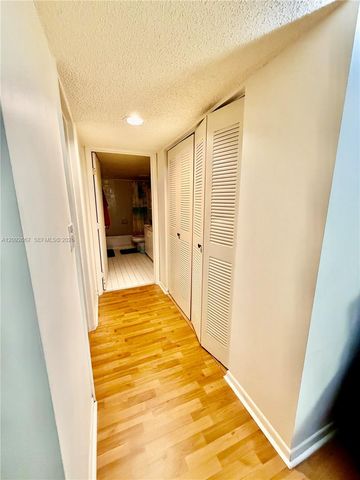 4725 SW 62nd Avenue 104, Davie, FL 33314