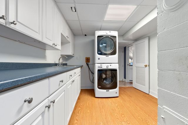 38 Sonning Rd, Beverly, MA 01915