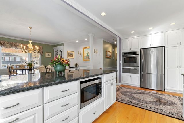 38 Sonning Rd, Beverly, MA 01915