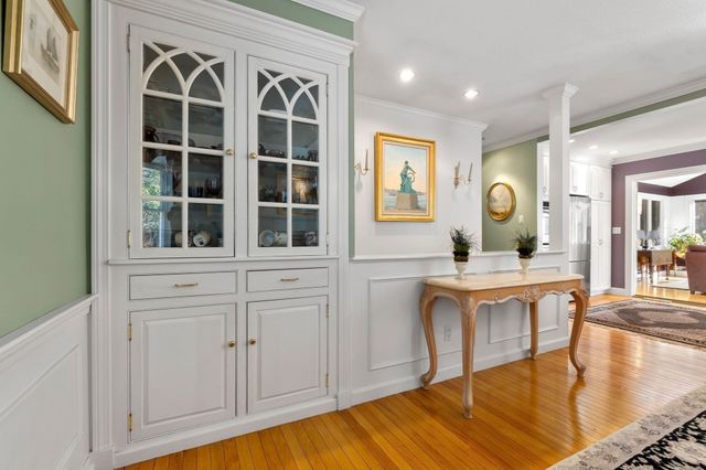 38 Sonning Rd, Beverly, MA 01915