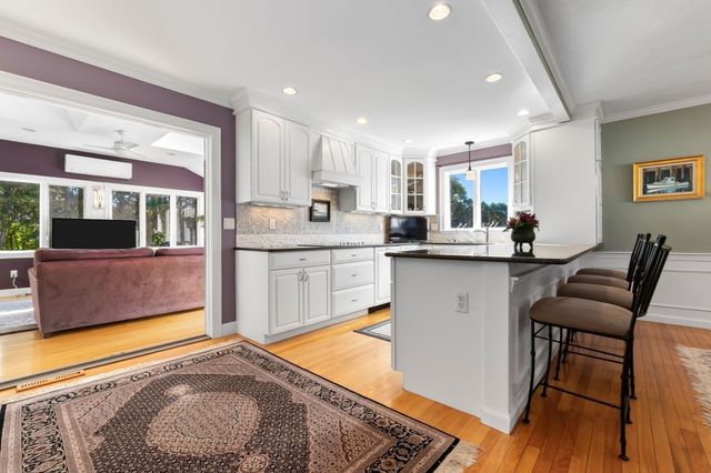 38 Sonning Rd, Beverly, MA 01915