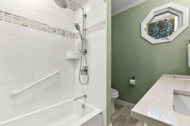 38 Sonning Rd, Beverly, MA 01915