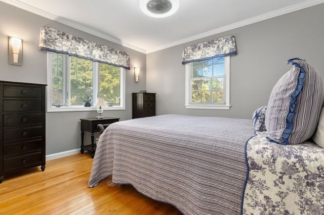 38 Sonning Rd, Beverly, MA 01915