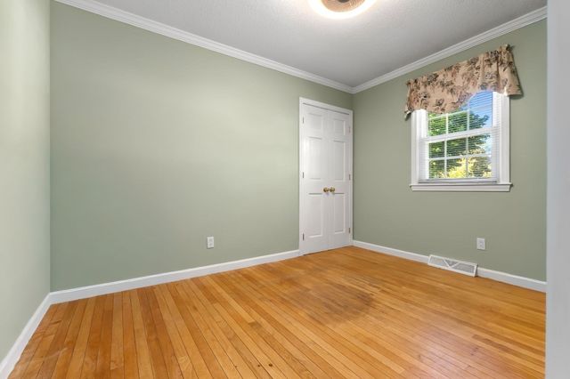 38 Sonning Rd, Beverly, MA 01915