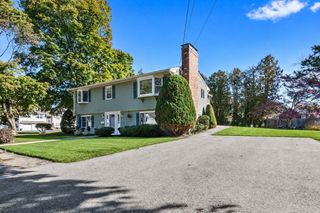 38 Sonning Rd, Beverly, MA 01915