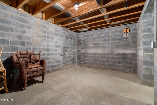83 Whisper Bend 83, Johnson City, TN 37604