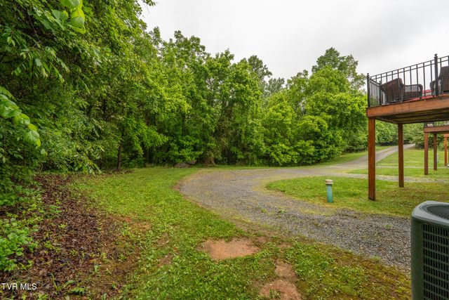 83 Whisper Bend 83, Johnson City, TN 37604