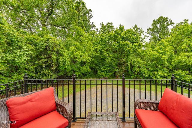 83 Whisper Bend 83, Johnson City, TN 37604