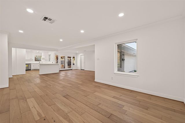 4862 Creekbend Drive, Houston, TX 77035