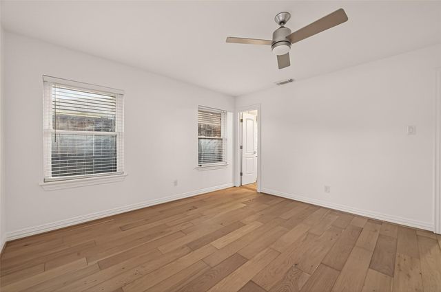 4862 Creekbend Drive, Houston, TX 77035