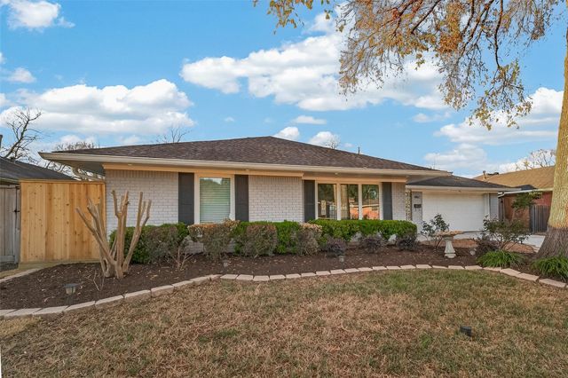 4862 Creekbend Drive, Houston, TX 77035