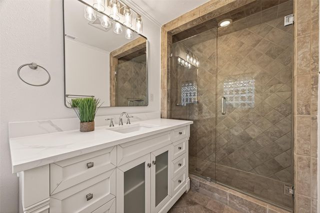 4862 Creekbend Drive, Houston, TX 77035