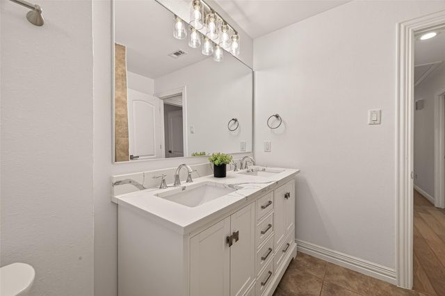 4862 Creekbend Drive, Houston, TX 77035