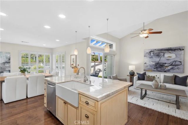 11 Seafaring, Corona Del Mar, CA 92625
