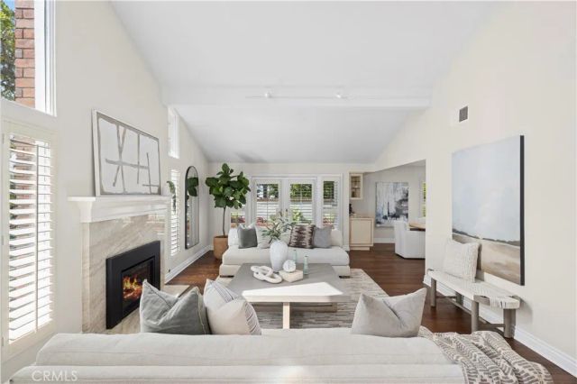 11 Seafaring, Corona Del Mar, CA 92625