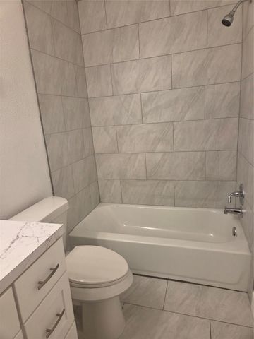 7712 Challie Lane 7712, Houston, TX 77088