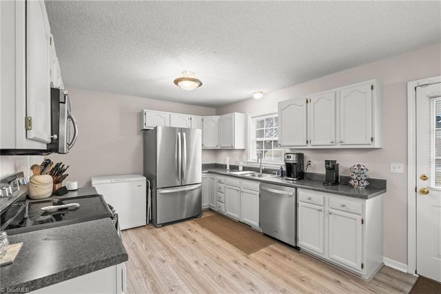 11 Collin Lane, Thomasville, NC 27360