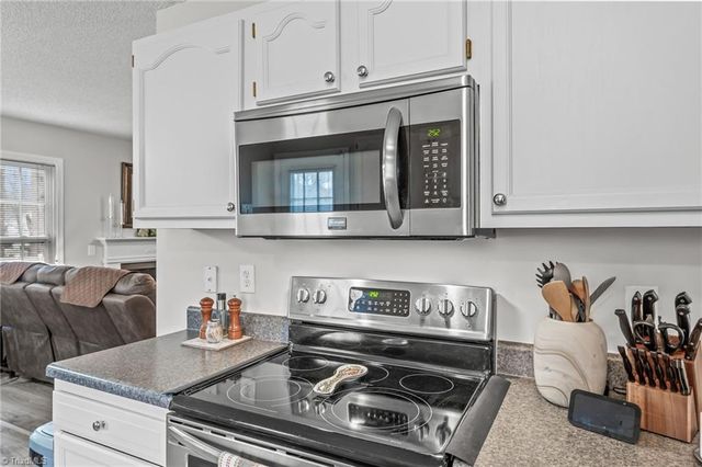 11 Collin Lane, Thomasville, NC 27360