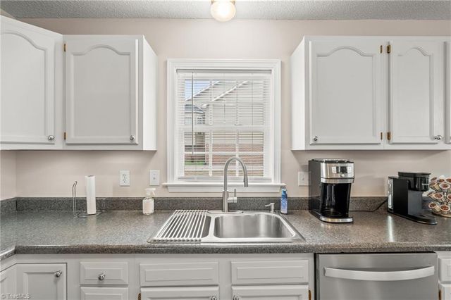 11 Collin Lane, Thomasville, NC 27360