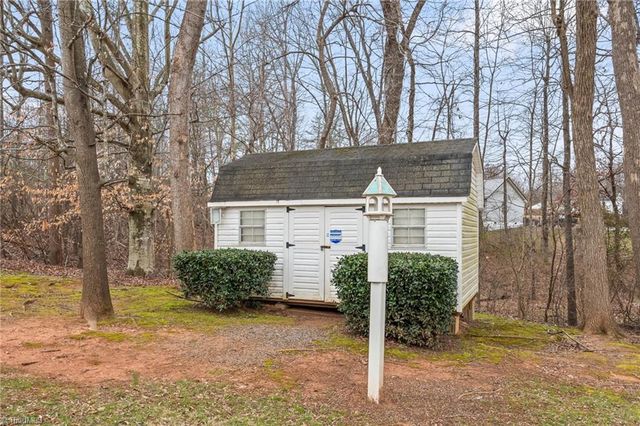 11 Collin Lane, Thomasville, NC 27360