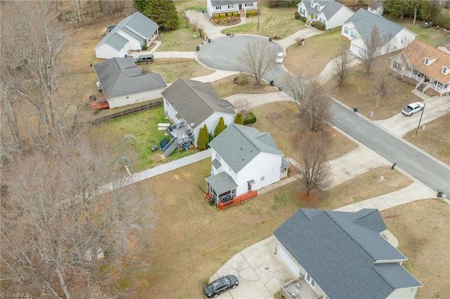 11 Collin Lane, Thomasville, NC 27360