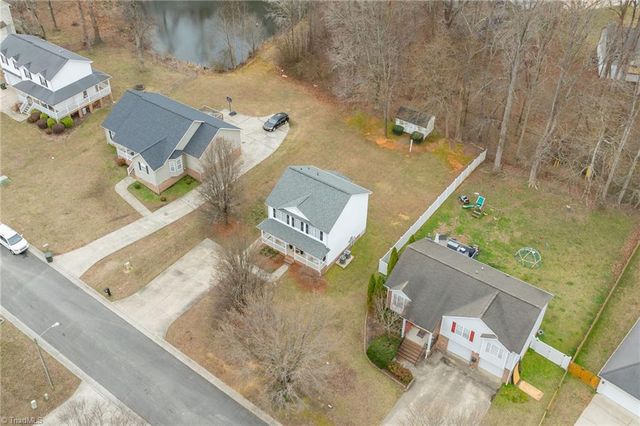 11 Collin Lane, Thomasville, NC 27360