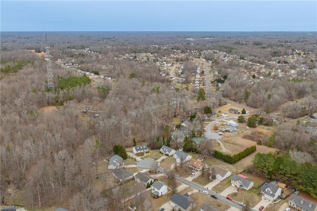 11 Collin Lane, Thomasville, NC 27360