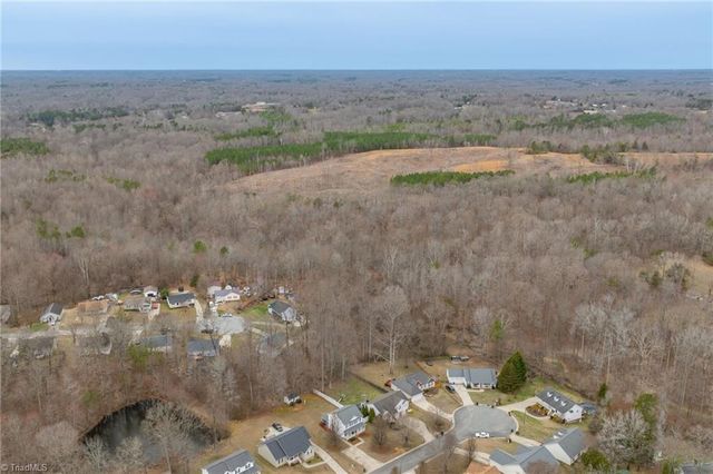 11 Collin Lane, Thomasville, NC 27360