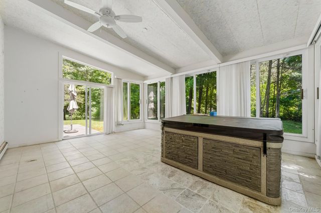 2 Peter A Beet Drive, Cortlandt Manor, NY 10567