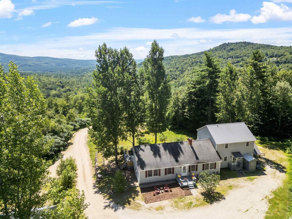 28 Lindsley Circle, Campton, NH 03223