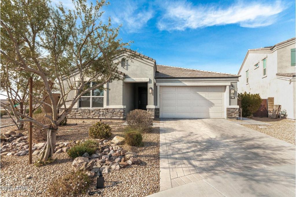 1906 E Robb Lane, Phoenix, AZ 85024