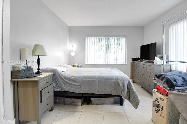 7703 Camino Real A-111, Miami, FL 33143