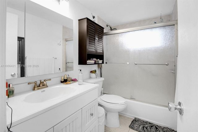 7703 Camino Real A-111, Miami, FL 33143