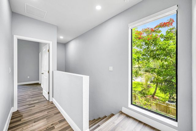 333 NW 41st Street 337, Oakland Park, FL 33309