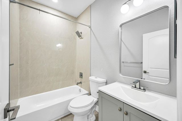 333 NW 41st Street 337, Oakland Park, FL 33309