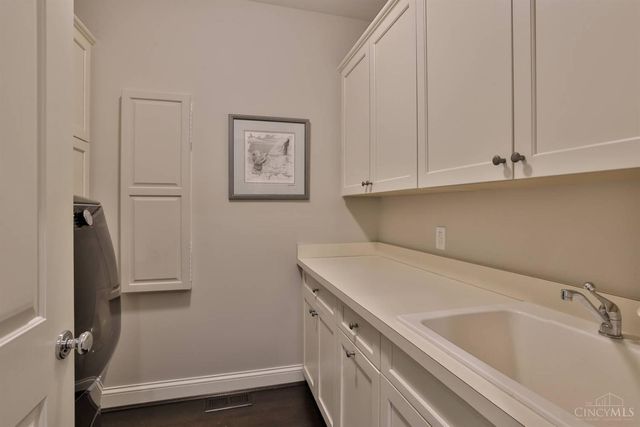 1126 Carney Street, Cincinnati, OH 45202