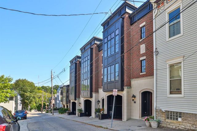 1126 Carney Street, Cincinnati, OH 45202