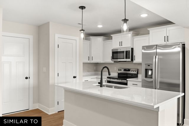 608 NE Hart Lane, Ankeny, IA 50021