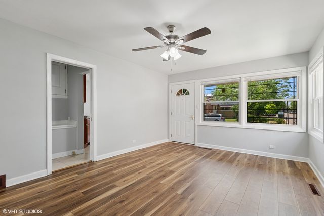 5821 N California Avenue, Chicago, IL 60659