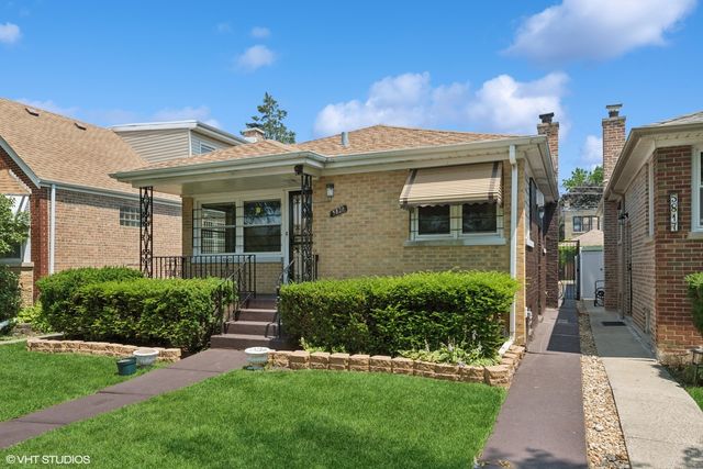 5821 N California Avenue, Chicago, IL 60659