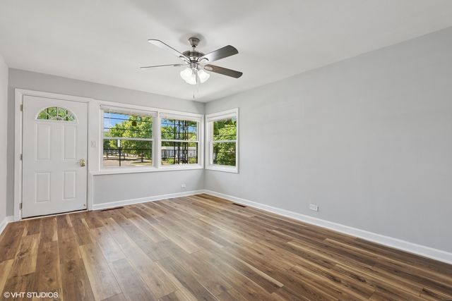5821 N California Avenue, Chicago, IL 60659