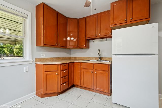 5821 N California Avenue, Chicago, IL 60659