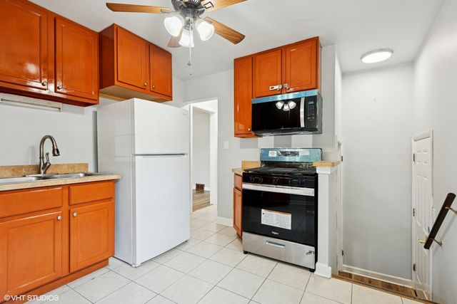 5821 N California Avenue, Chicago, IL 60659