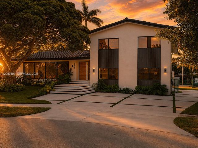 20001 NE 25th Avenue, Miami, FL 33180