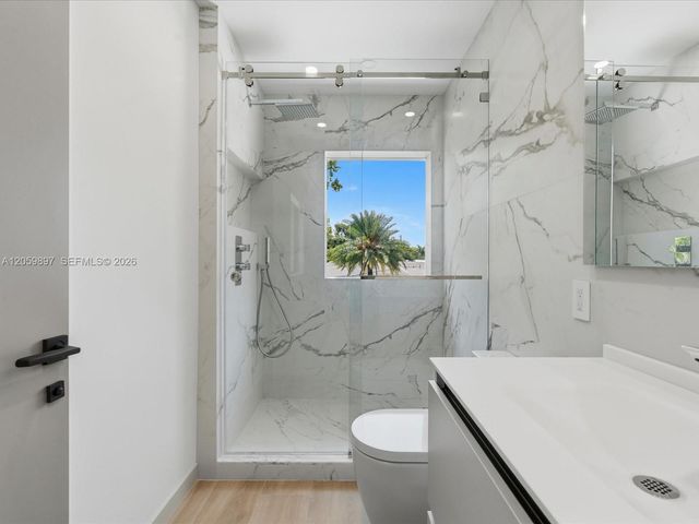 20001 NE 25th Avenue, Miami, FL 33180