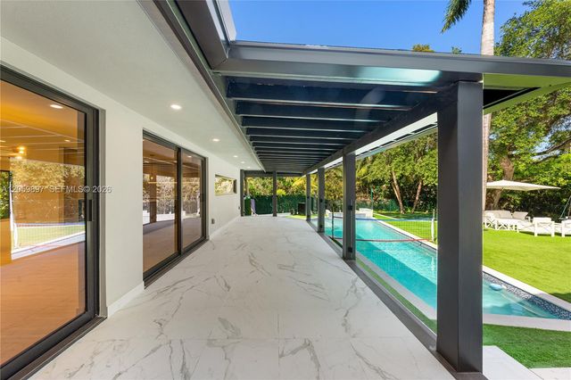 20001 NE 25th Avenue, Miami, FL 33180
