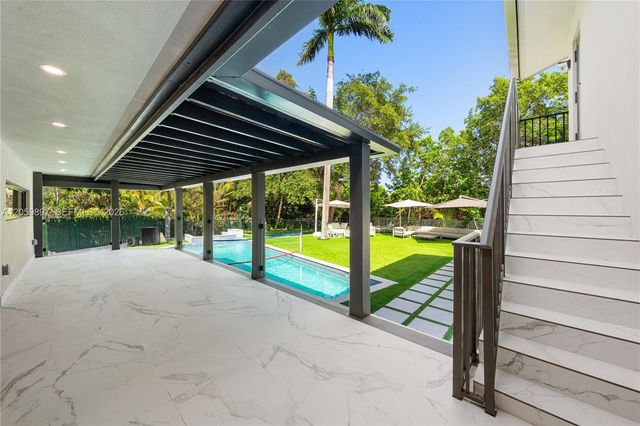 20001 NE 25th Avenue, Miami, FL 33180