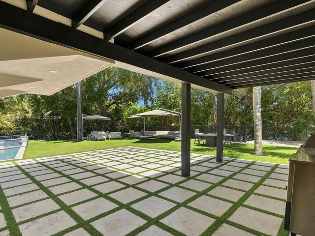 20001 NE 25th Avenue, Miami, FL 33180