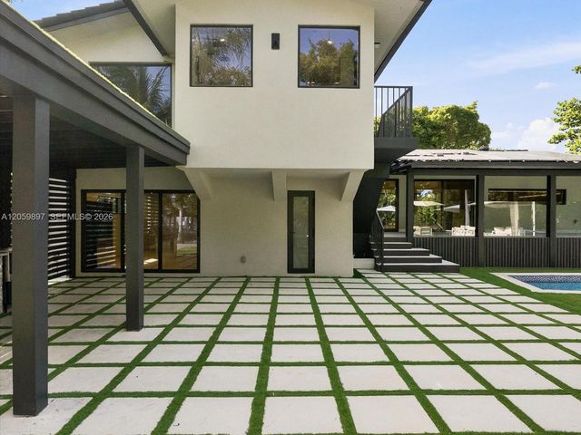 20001 NE 25th Avenue, Miami, FL 33180