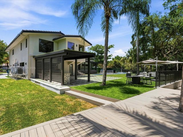 20001 NE 25th Avenue, Miami, FL 33180